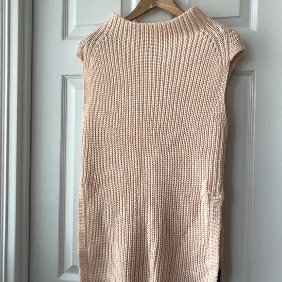 Sweater - Picture 2 of 4